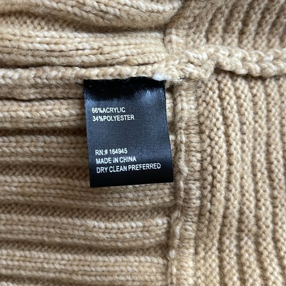 Toccin (NY) Sonia Sweater NWT - Picture 6 of 6